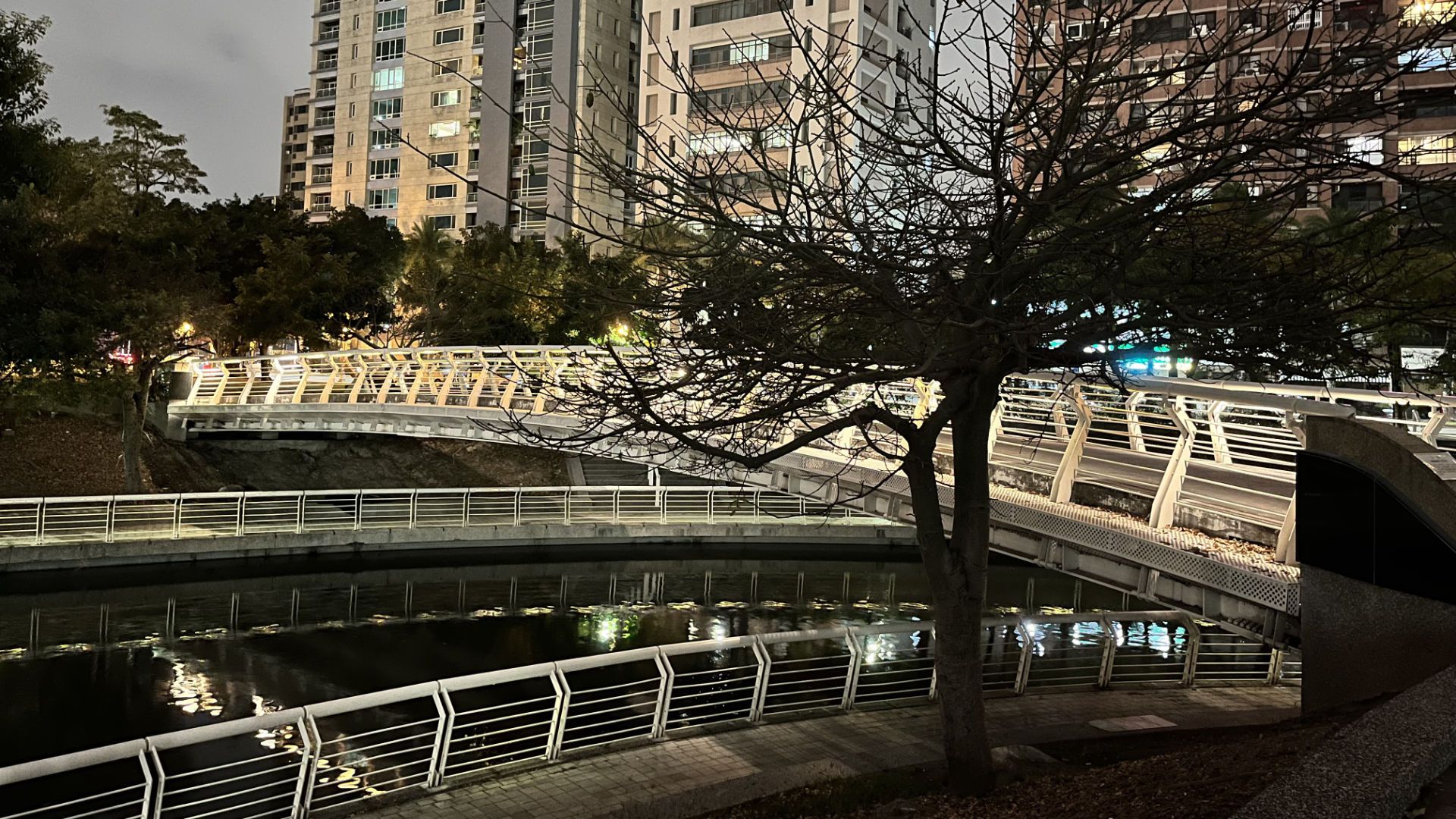 The smallest bridge at Heart of Love River.