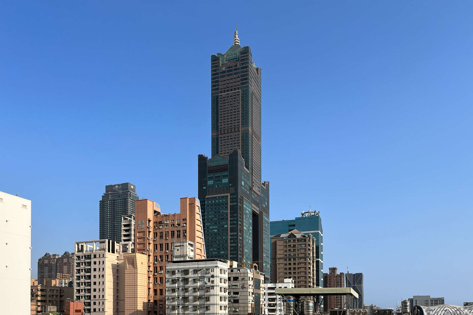 View of 85 Sky Tower in Kaohsiung.